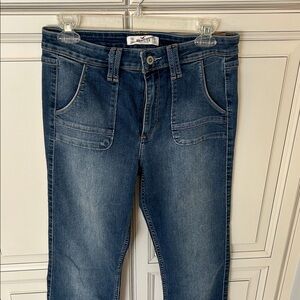 Hollister Dark Blue High Rise Flare Jeans Sz 11 NWT